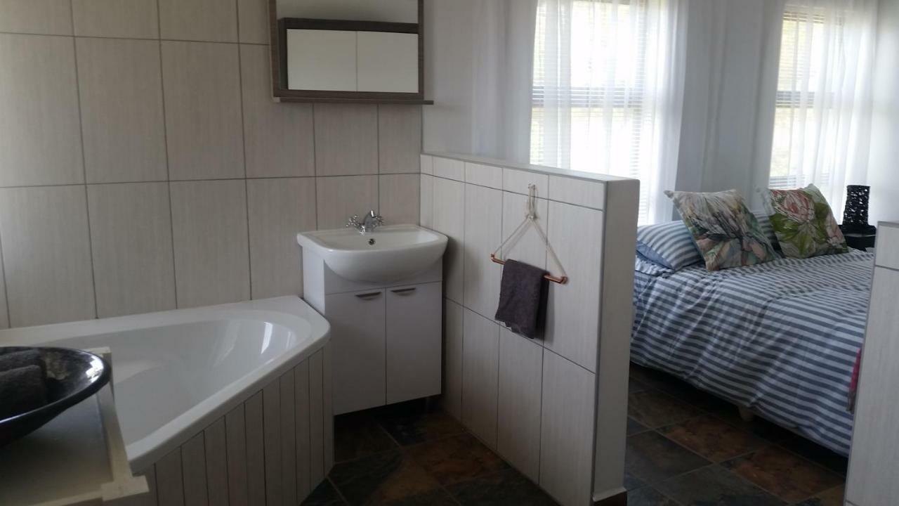 Rustic Rest Mossel Bay Villa Bagian luar foto